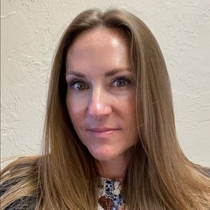 Meet your Posher, Brooke